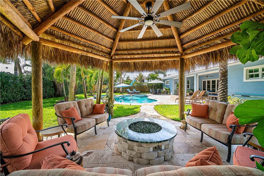 305 SE Flamingo Avenue