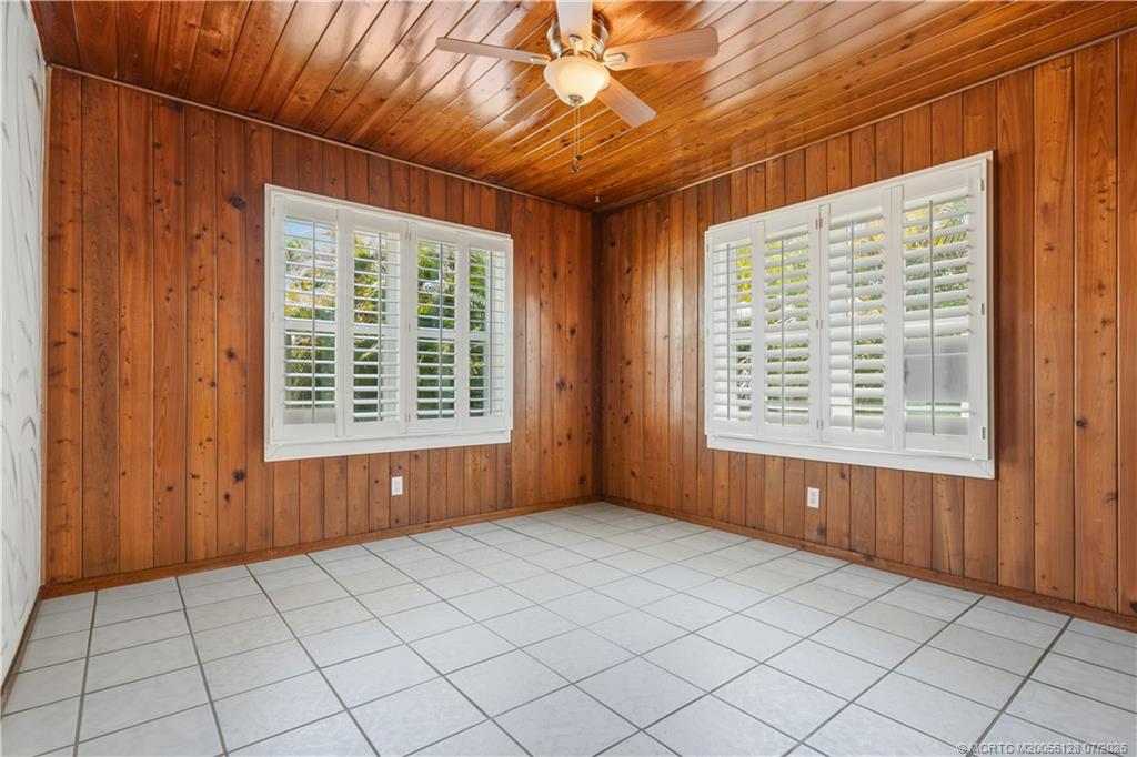 1404 BINNEY Drive
