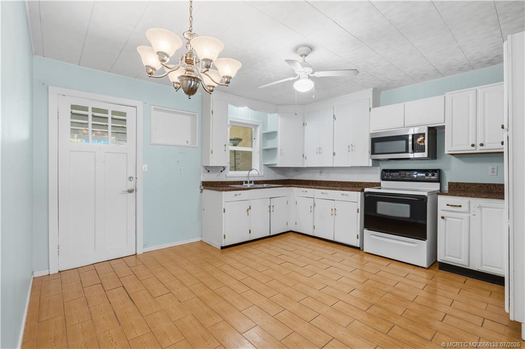 1404 BINNEY Drive