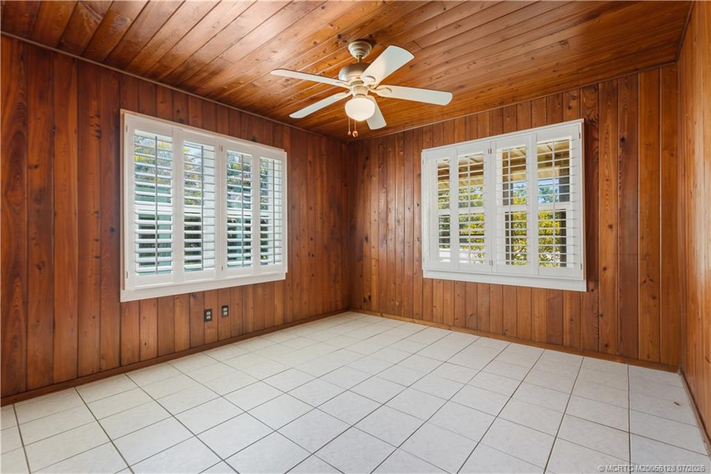 1404 BINNEY Drive