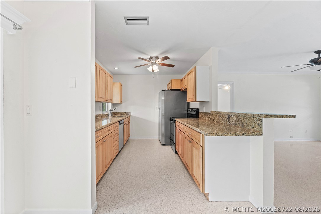 502 SE Edgewood Drive