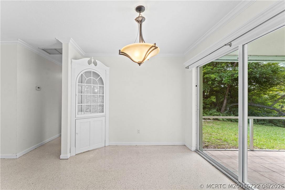 502 SE Edgewood Drive