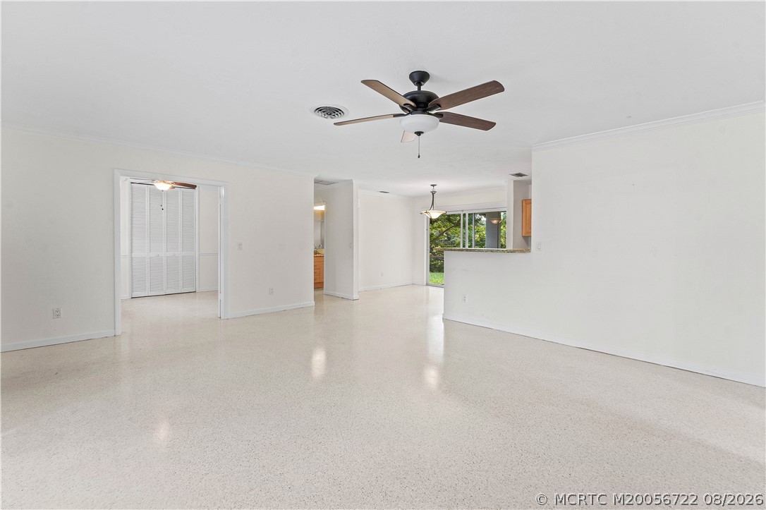 502 SE Edgewood Drive