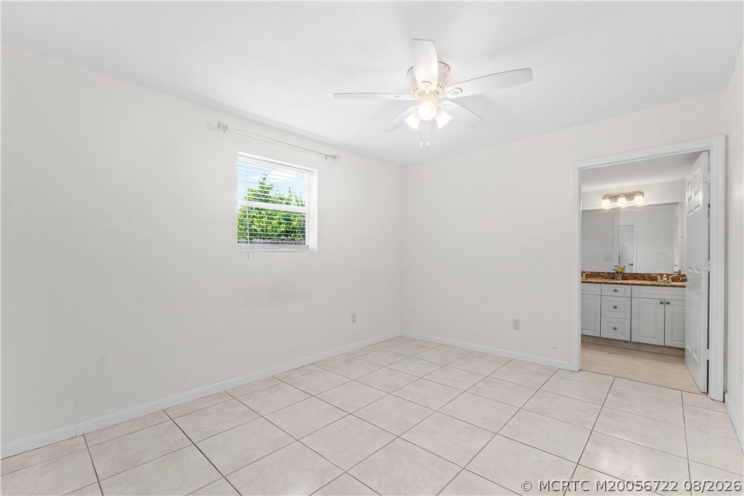 502 SE Edgewood Drive