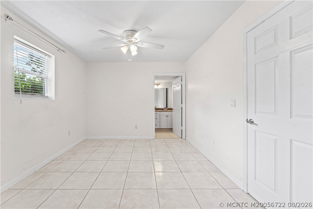 502 SE Edgewood Drive