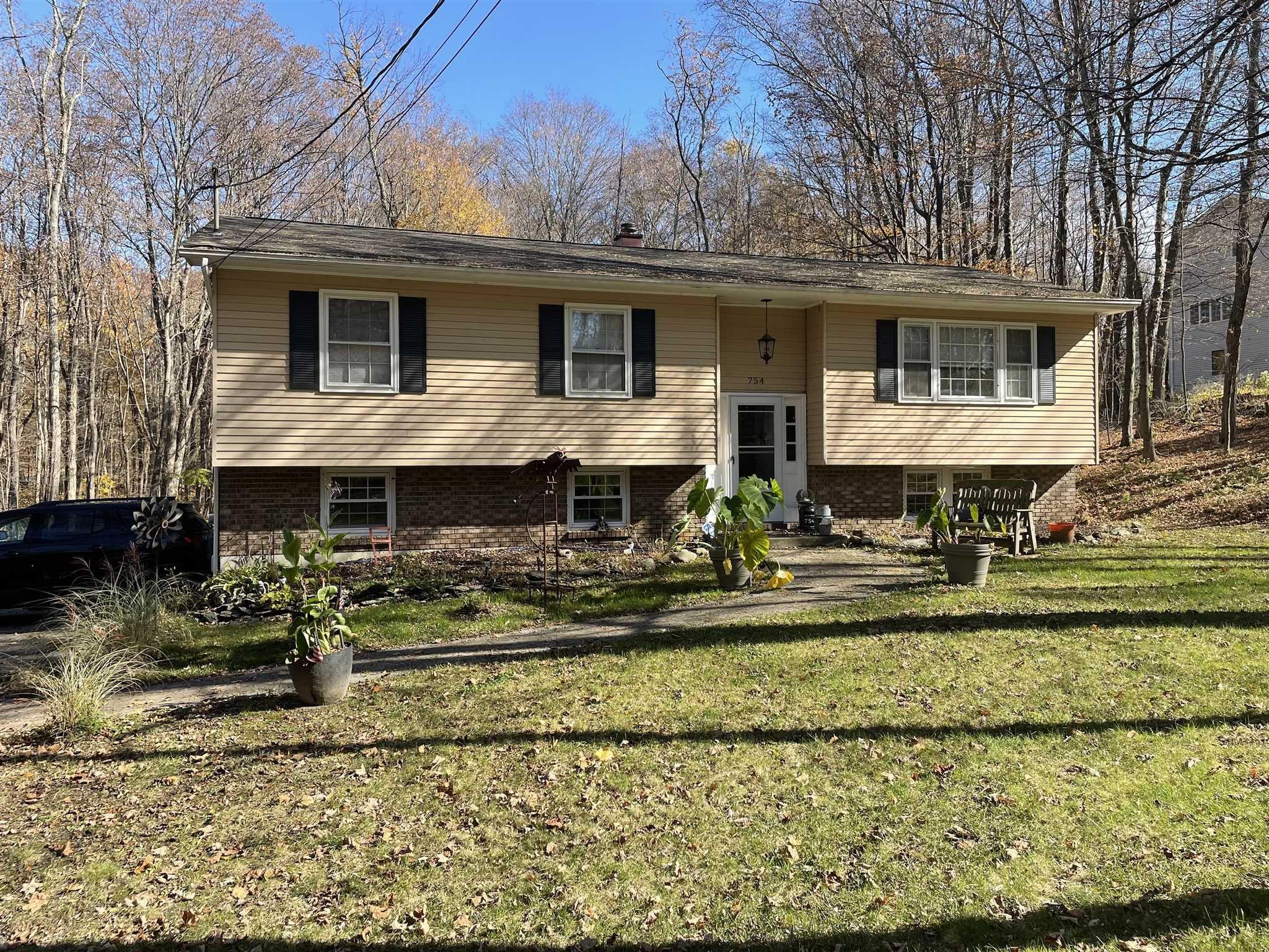 754 CLAPP HILL Road