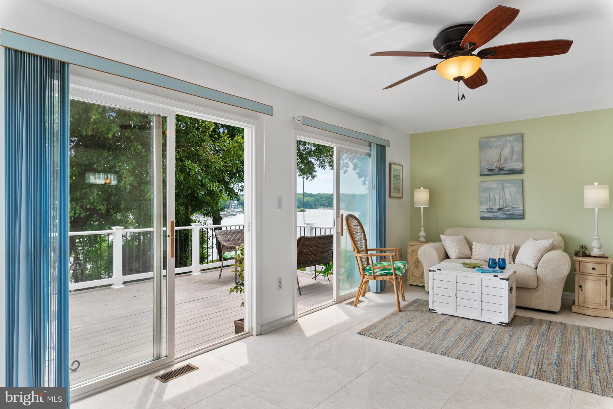 895 S SHORE DRIVE