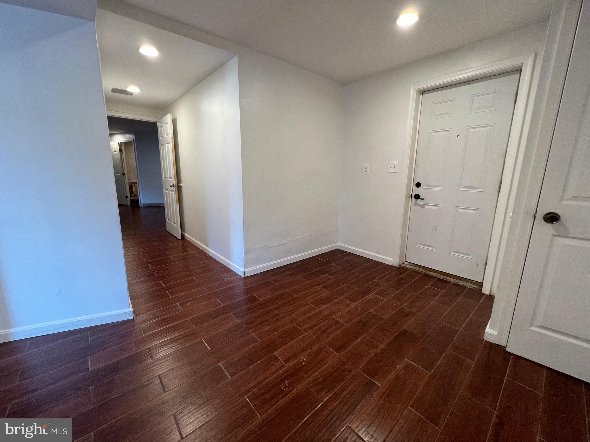 1069 VENA LANE