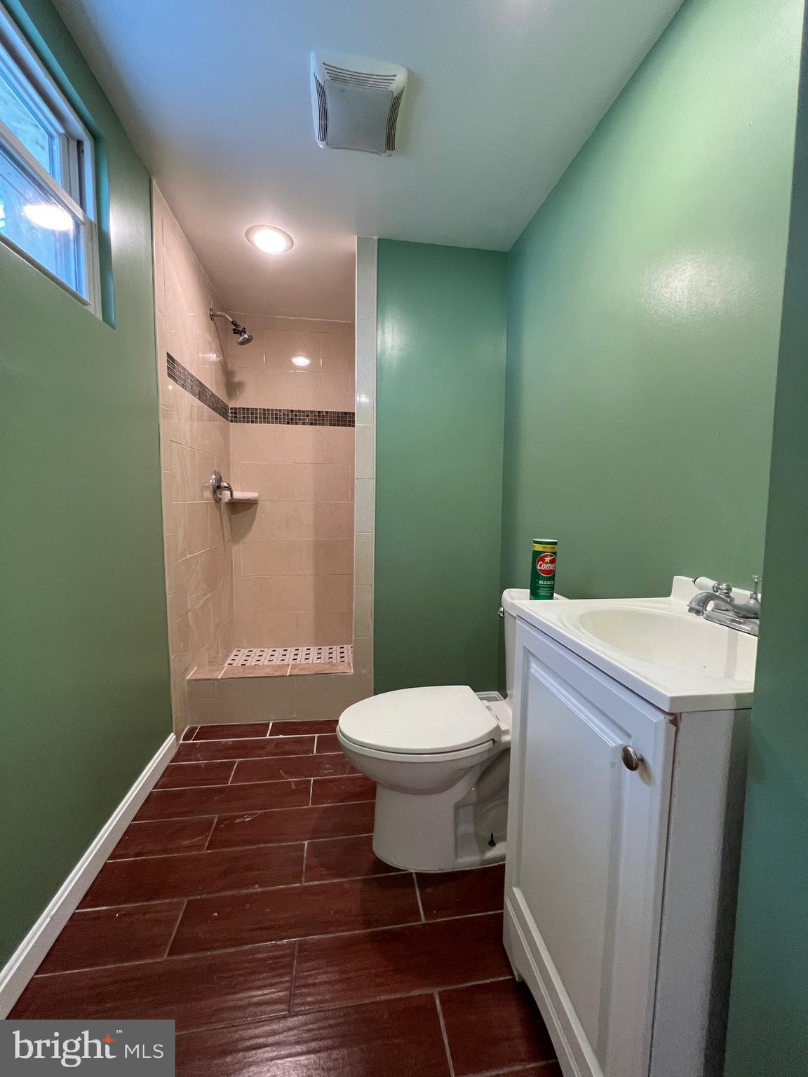 1069 VENA LANE