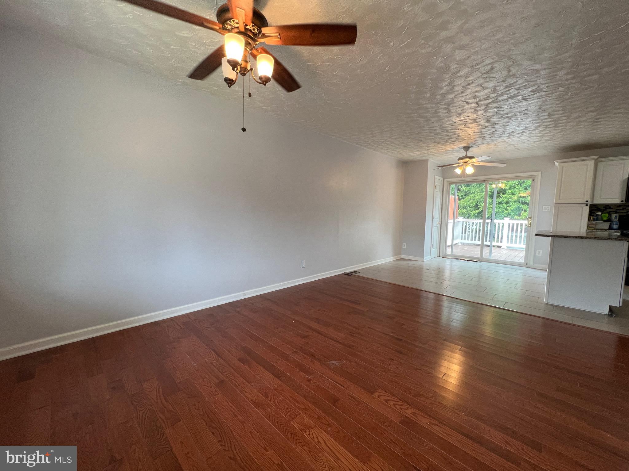 1069 VENA LANE