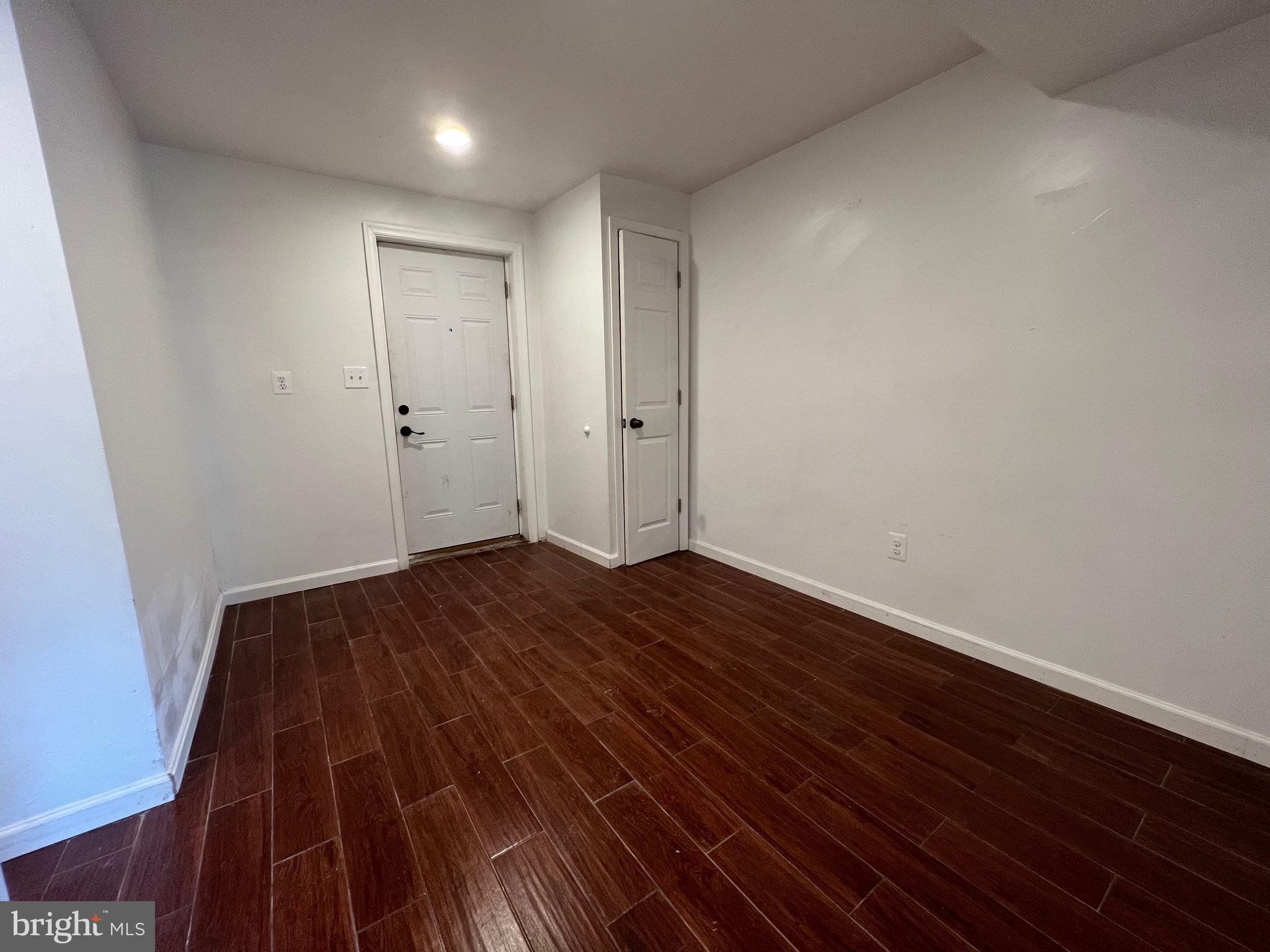 1069 VENA LANE