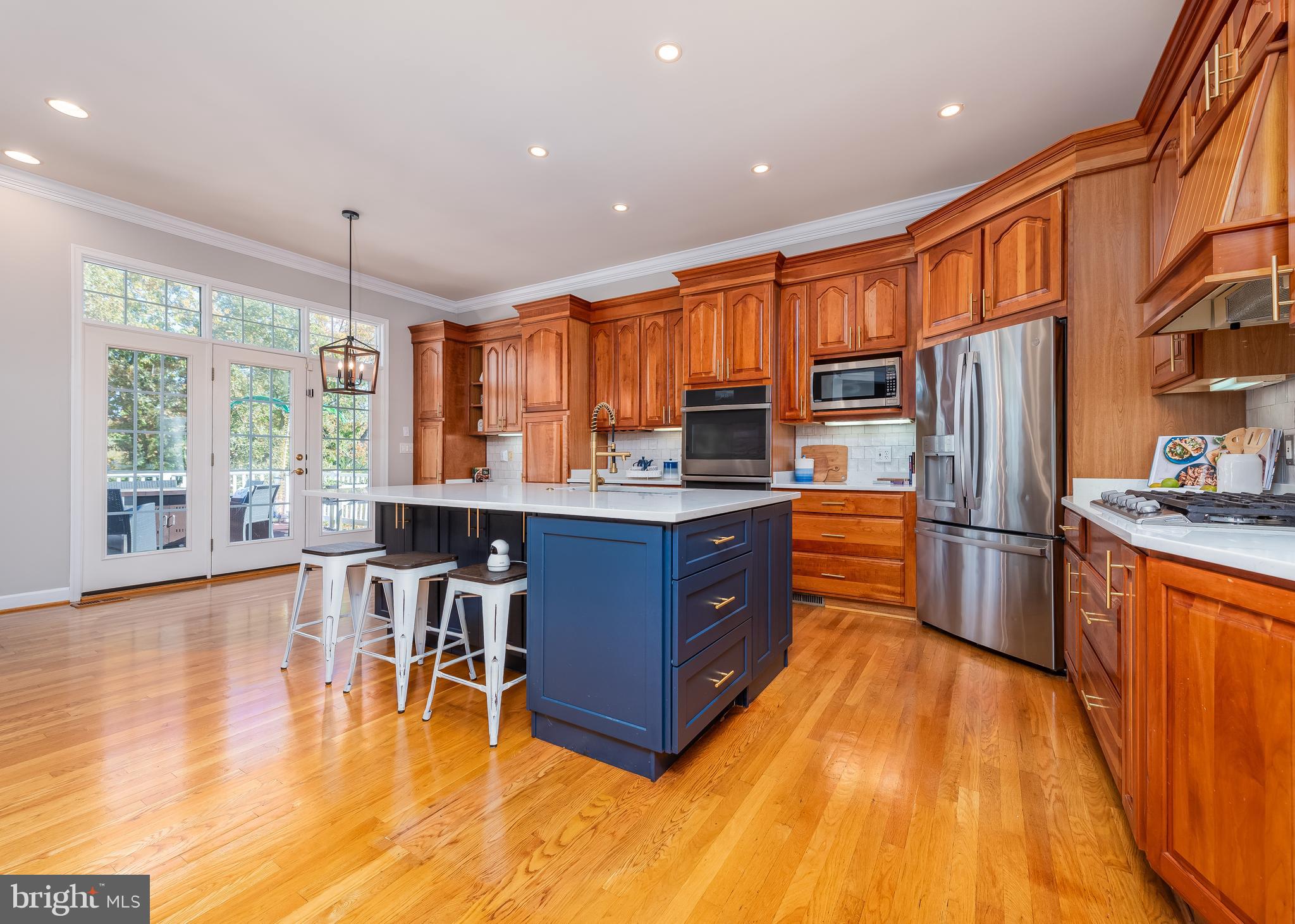 4087 WATERVIEW DRIVE