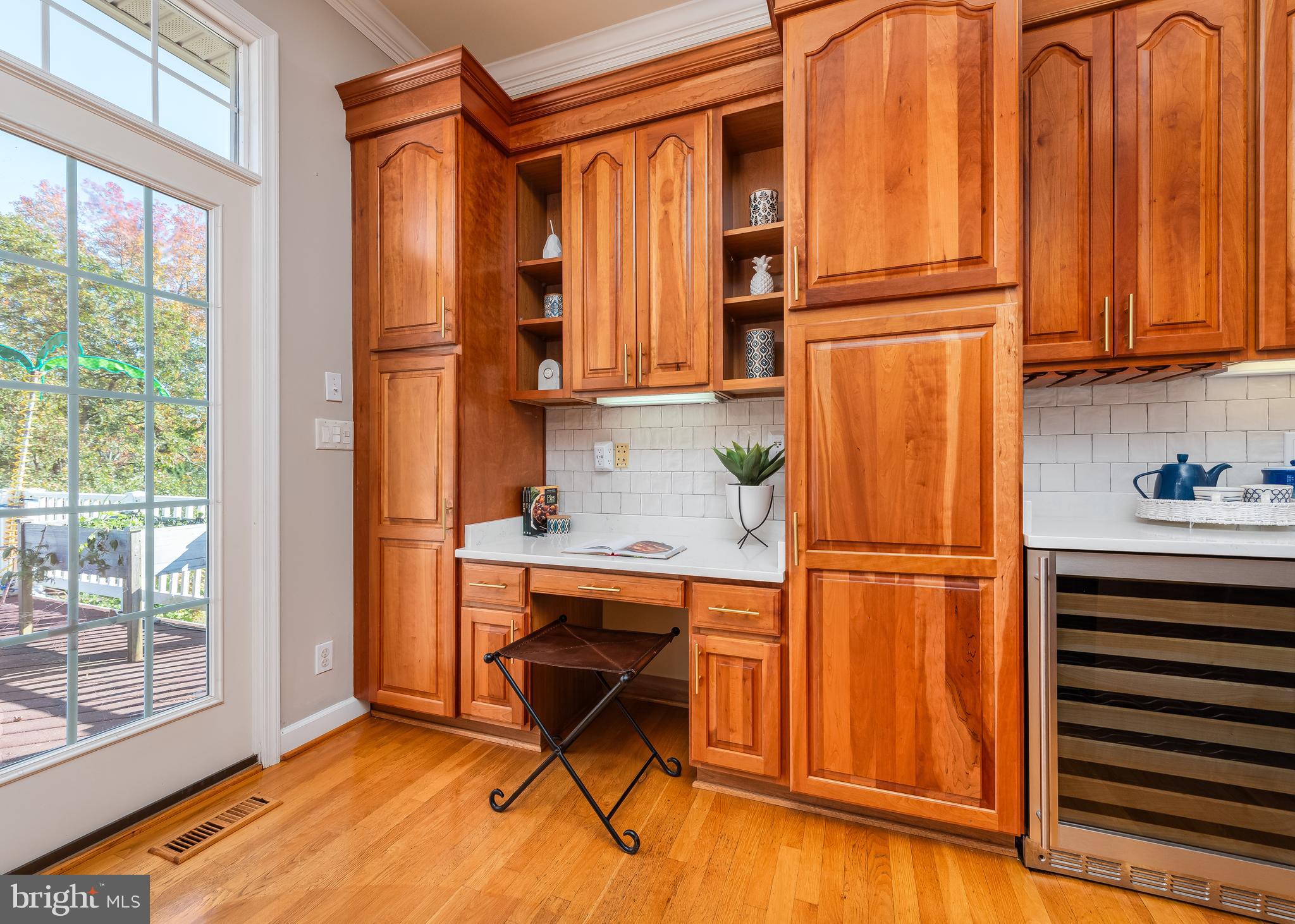 4087 WATERVIEW DRIVE