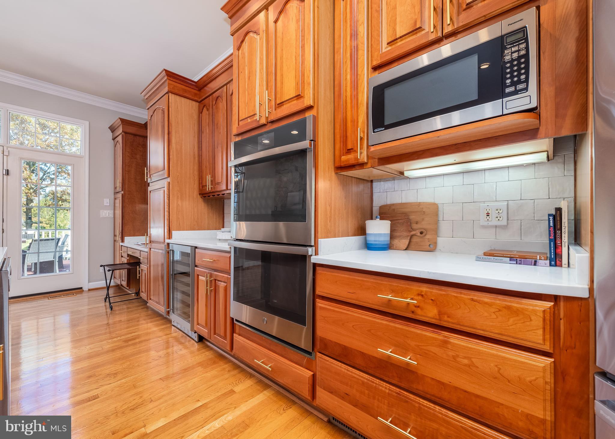 4087 WATERVIEW DRIVE