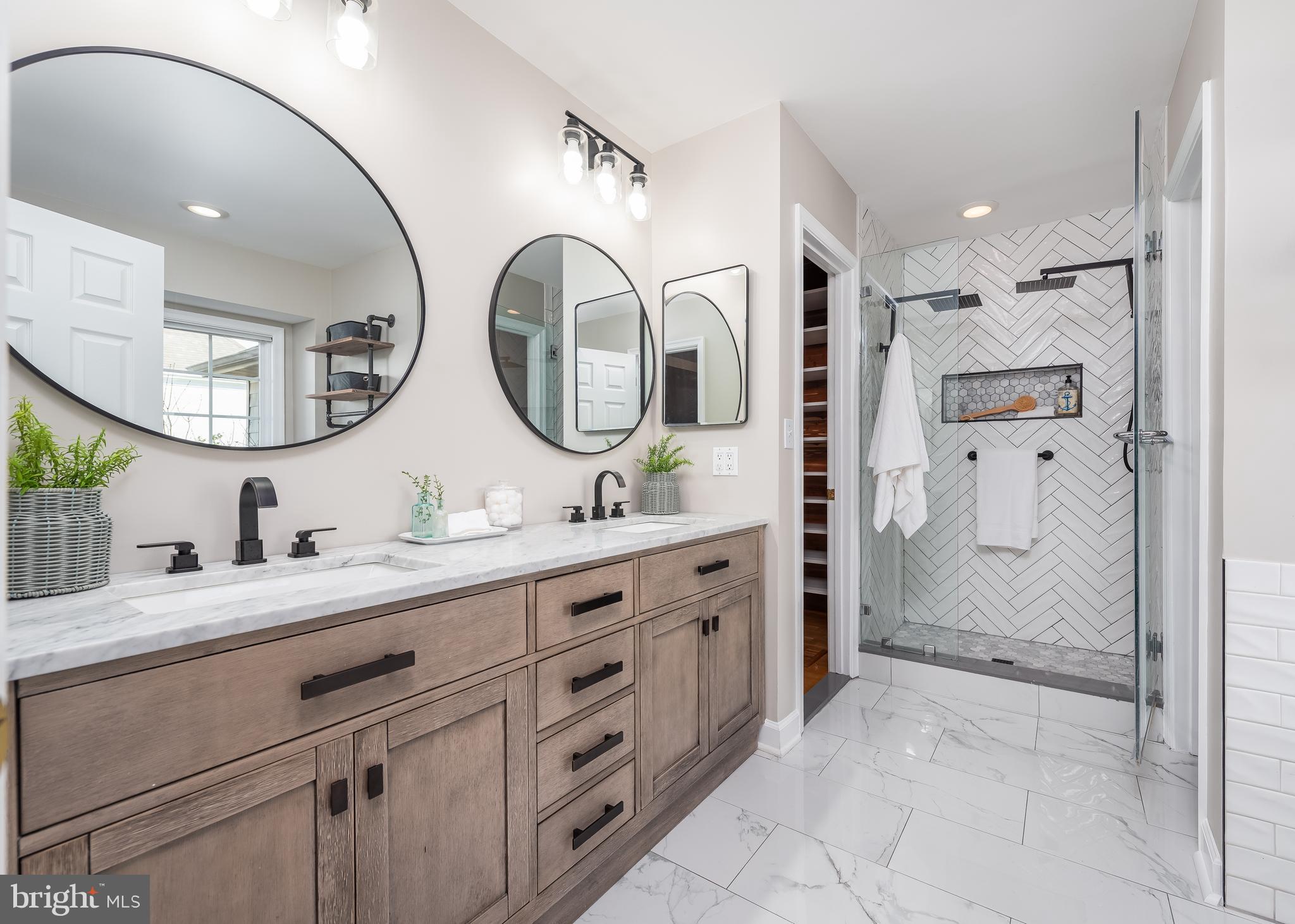 4087 WATERVIEW DRIVE