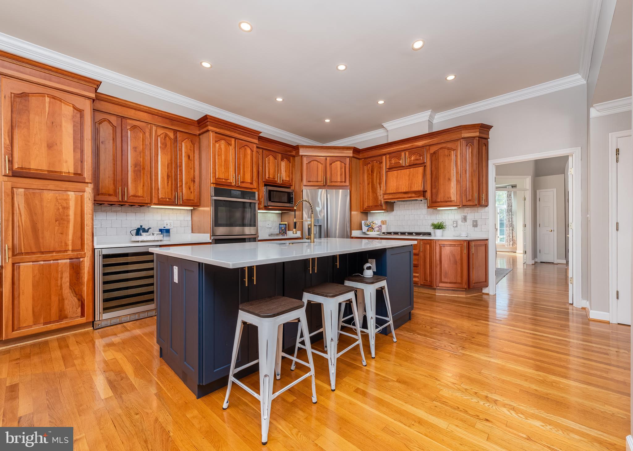 4087 WATERVIEW DRIVE