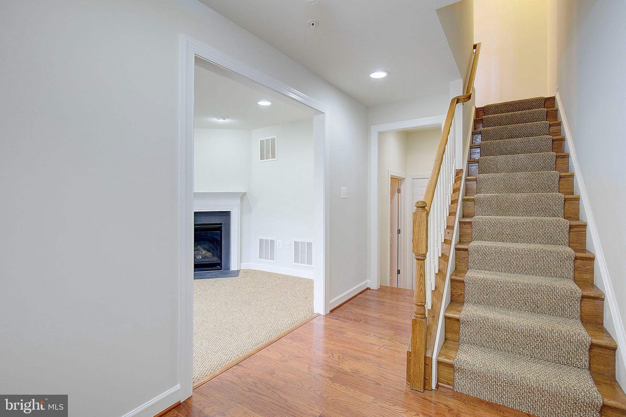 306 HELMSMAN ALLEY