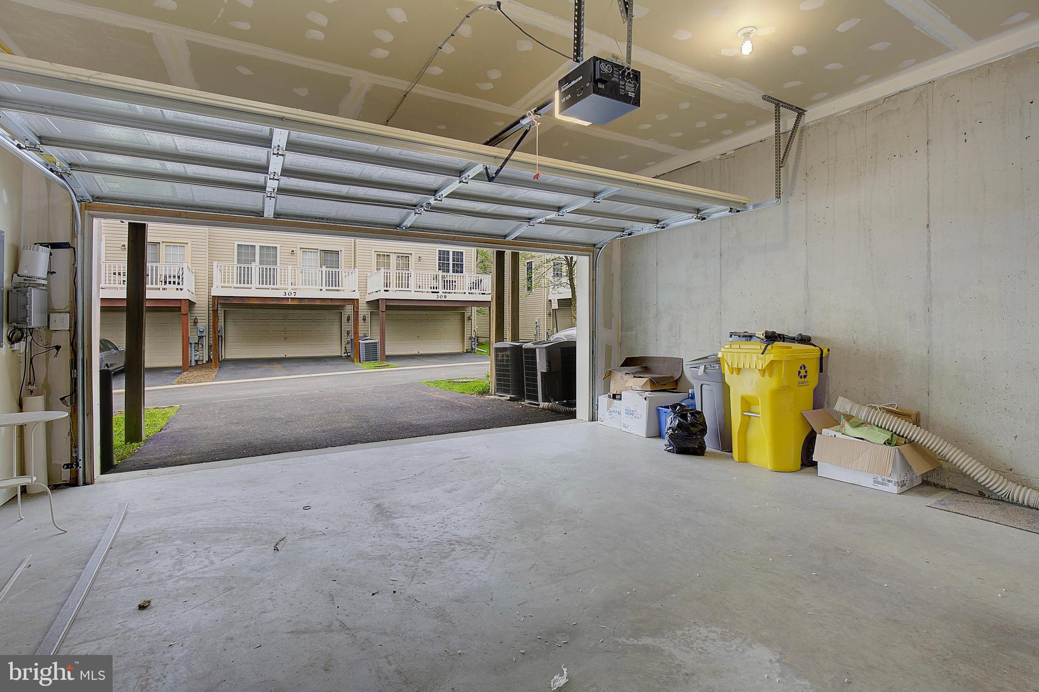 306 HELMSMAN ALLEY