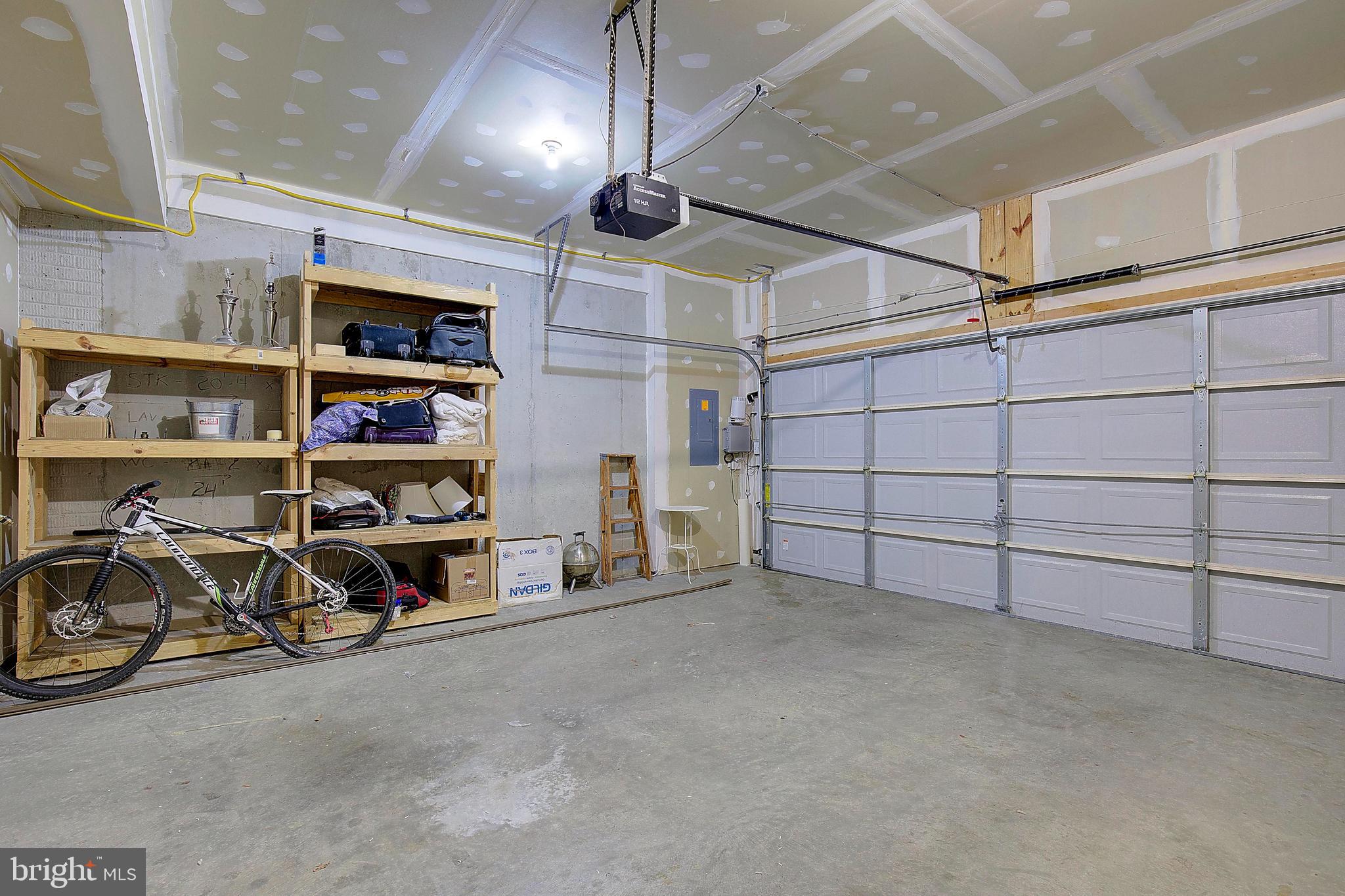306 HELMSMAN ALLEY