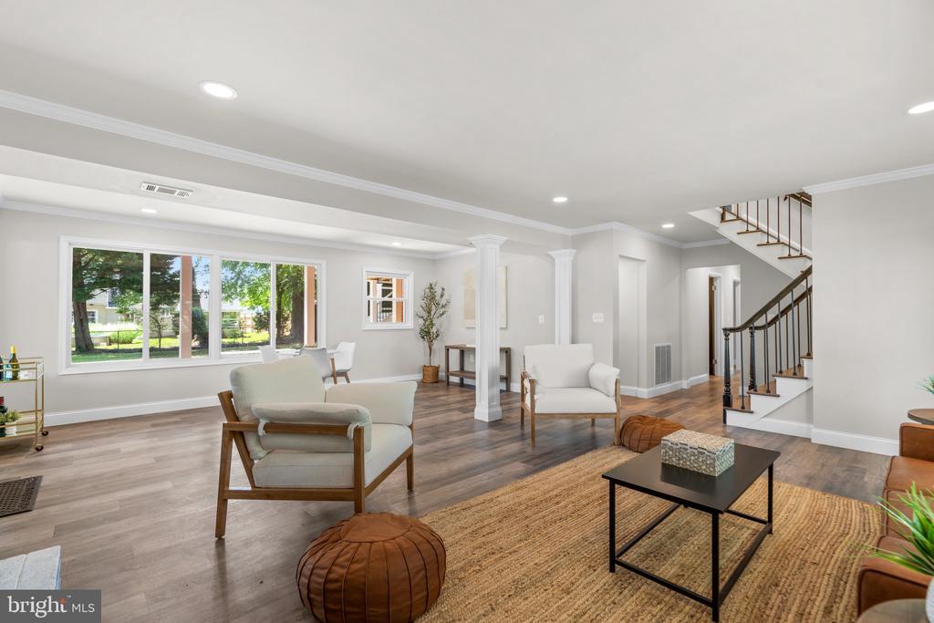 3505 LOCH HAVEN DRIVE