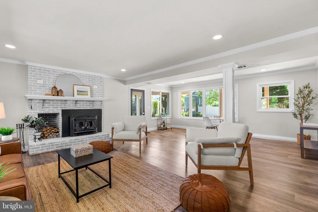 3505 LOCH HAVEN DRIVE