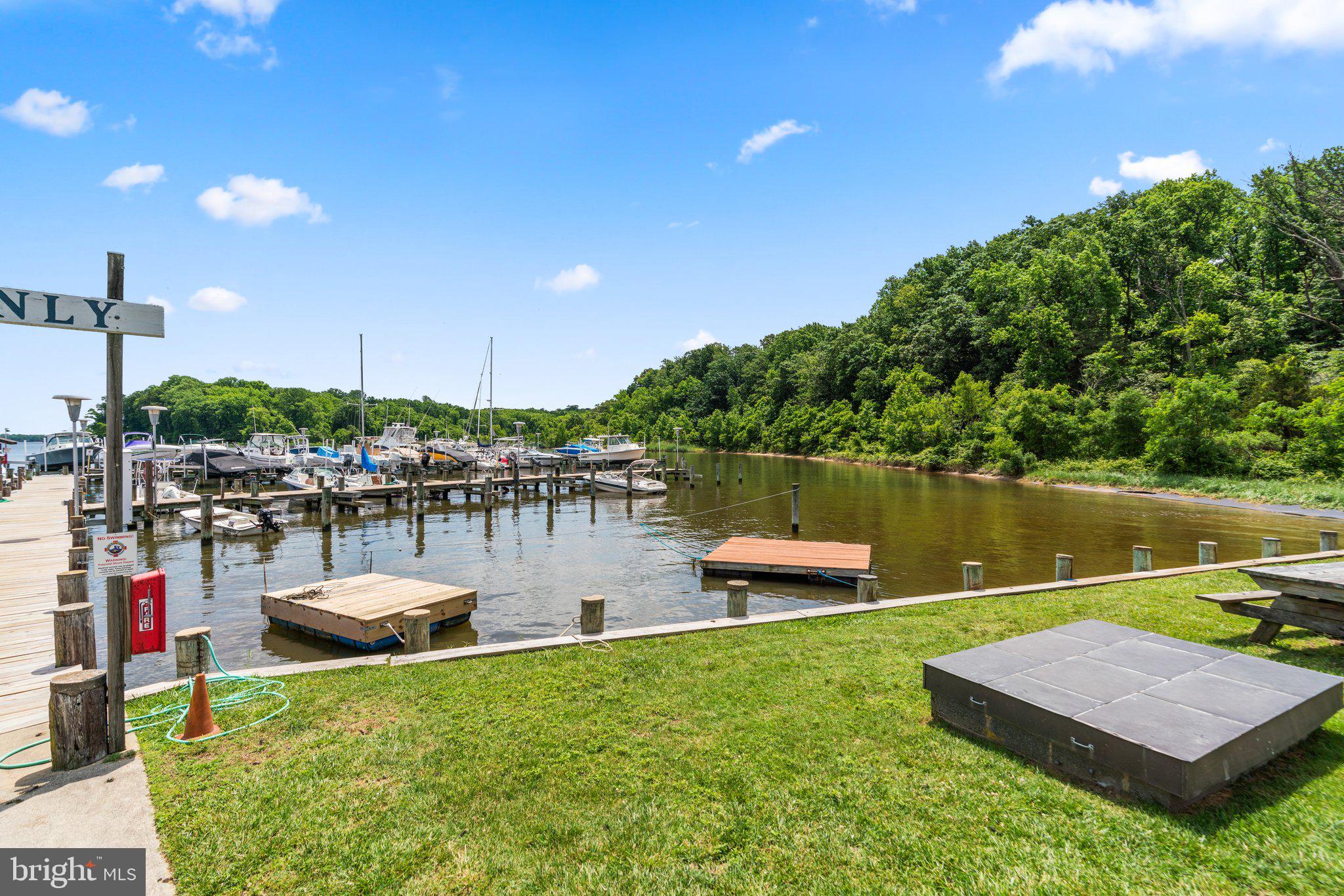 3505 LOCH HAVEN DRIVE