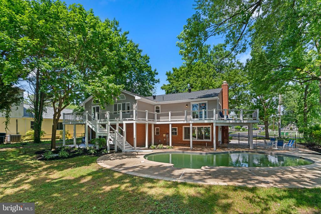 3505 LOCH HAVEN DRIVE