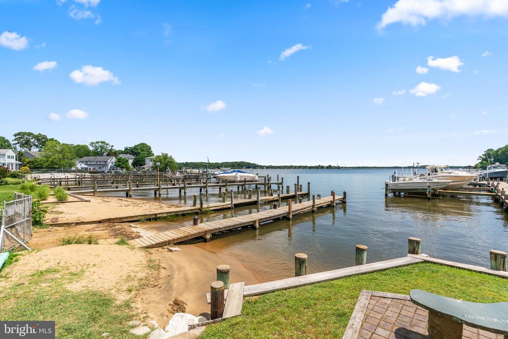 3505 LOCH HAVEN DRIVE