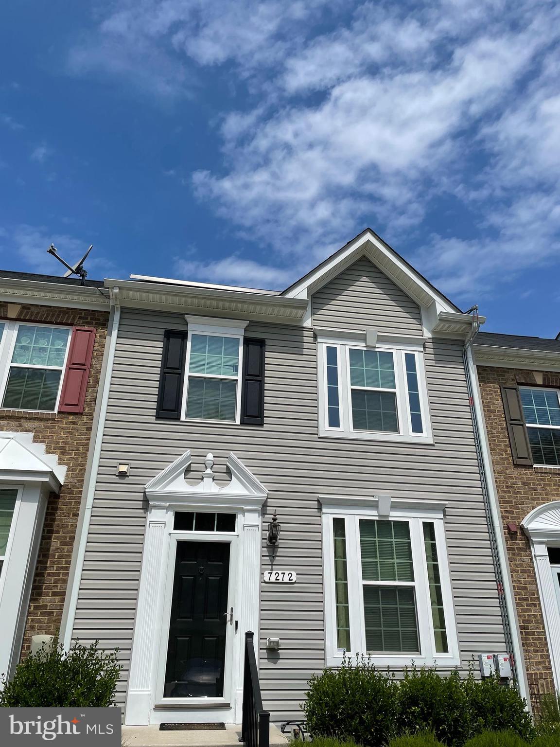 7272 DORCHESTER WOODS LANE