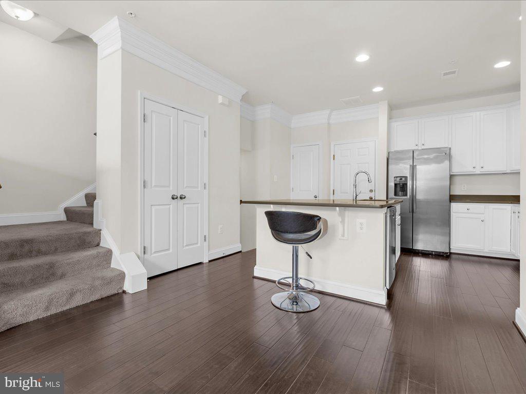 1714 FIELDSTONE COURT
