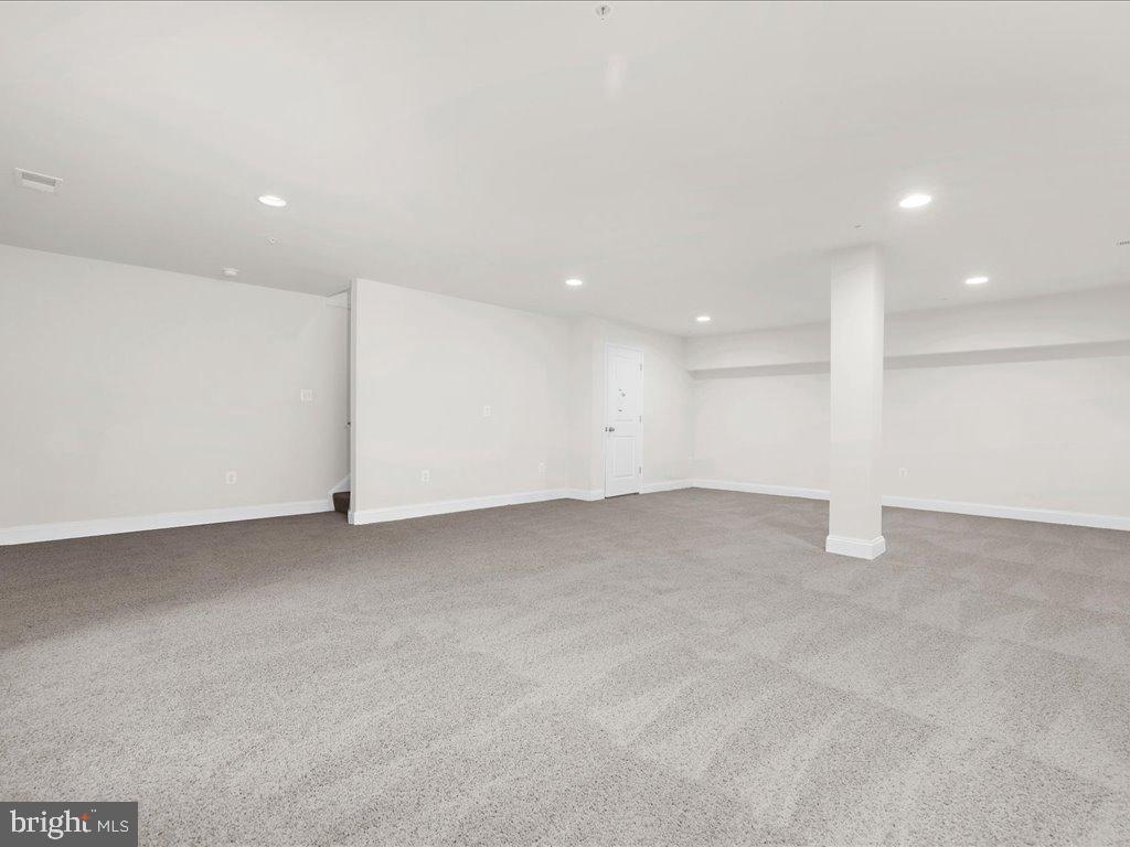 1714 FIELDSTONE COURT