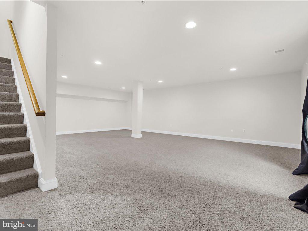 1714 FIELDSTONE COURT