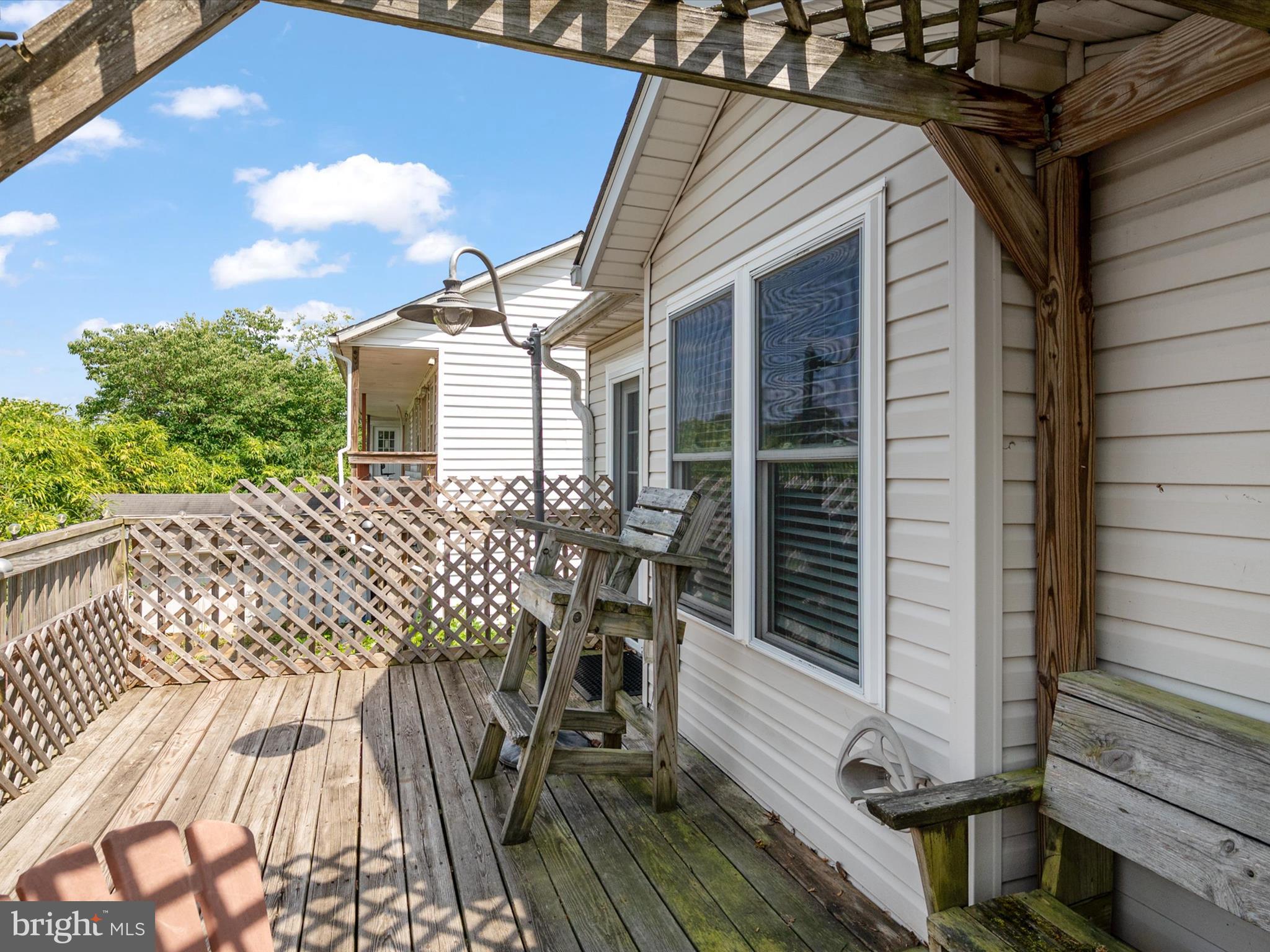 504 FAIRMOUNT DRIVE