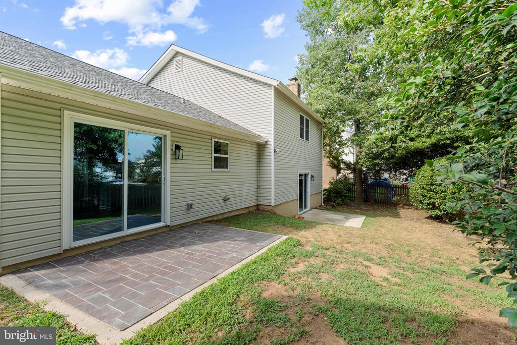 954 SEAHORSE COURT