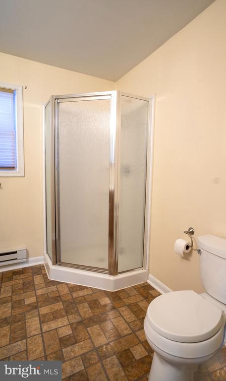 8234 ROANOKE COURT