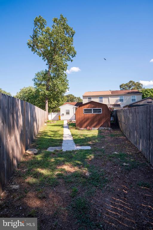 8234 ROANOKE COURT