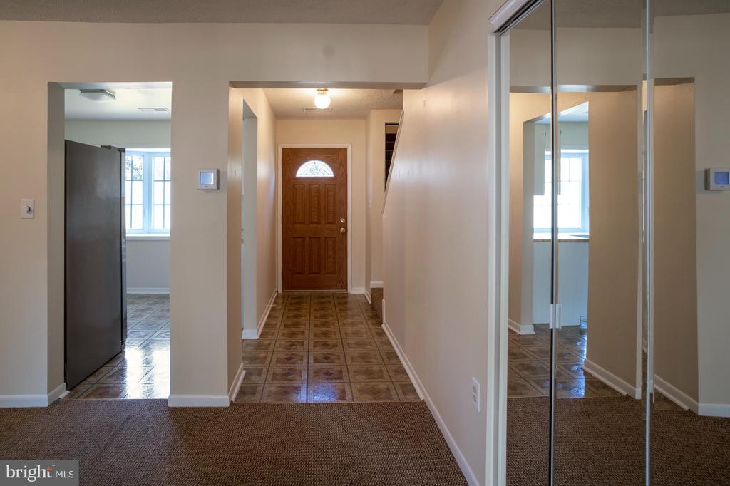 8234 ROANOKE COURT
