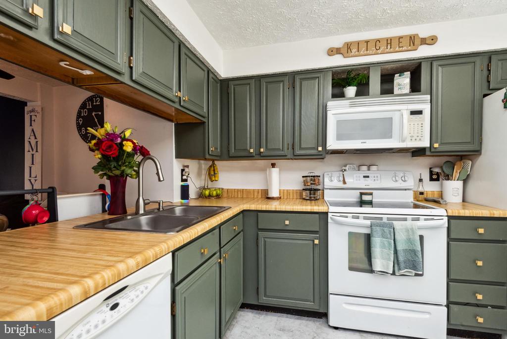 8068 WOLSEY COURT 132