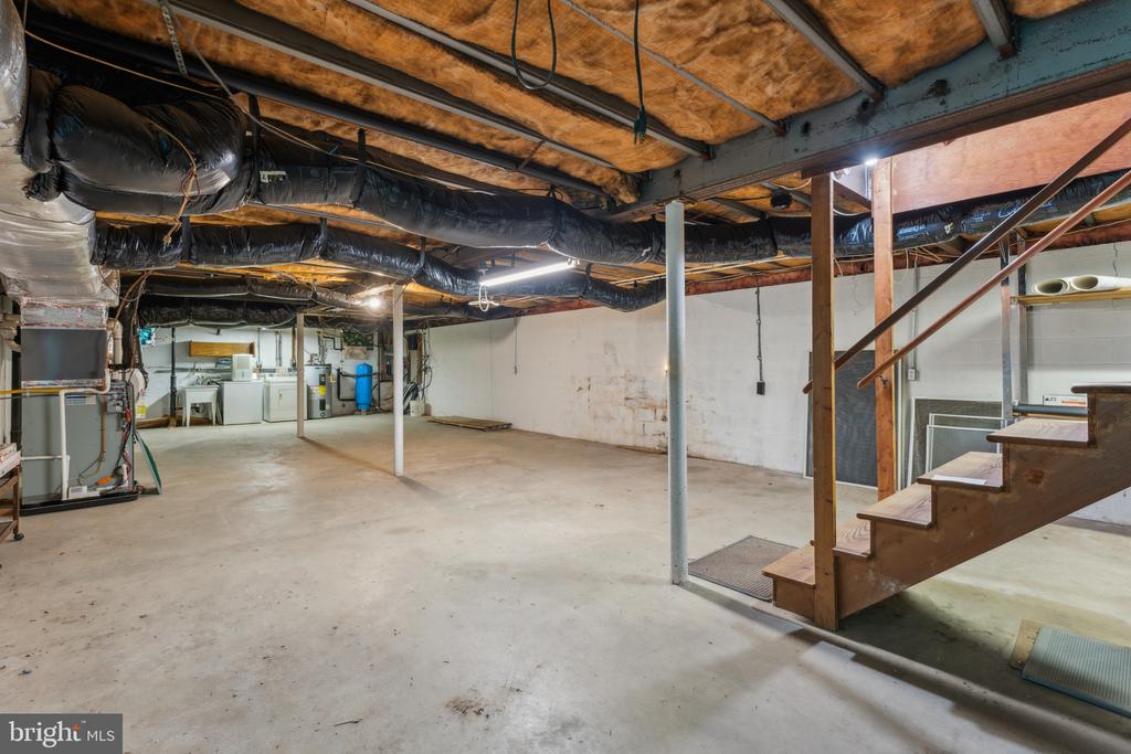 1355 SEVERN ROAD