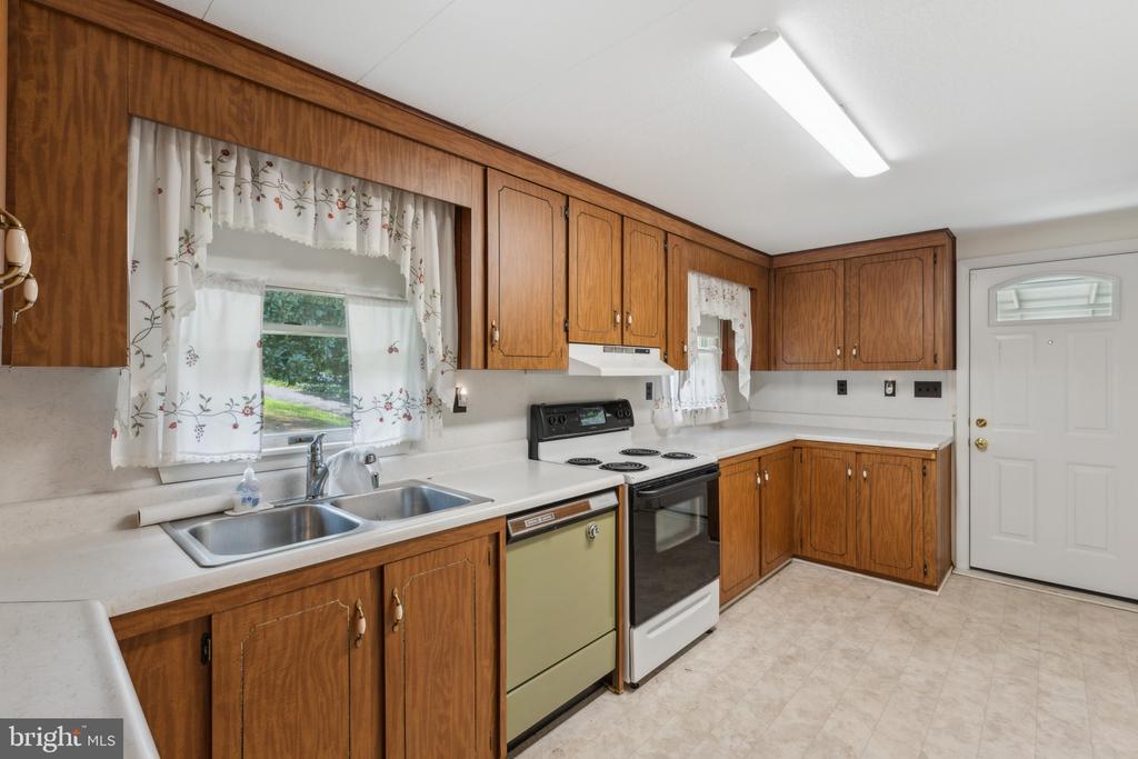 1355 SEVERN ROAD