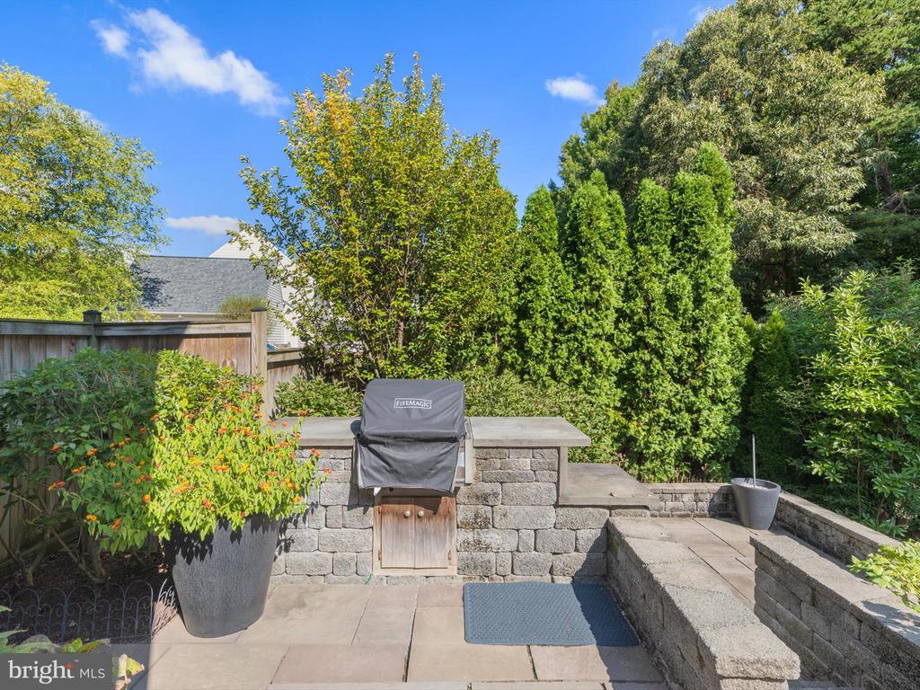 1213 TAILWIND COURT