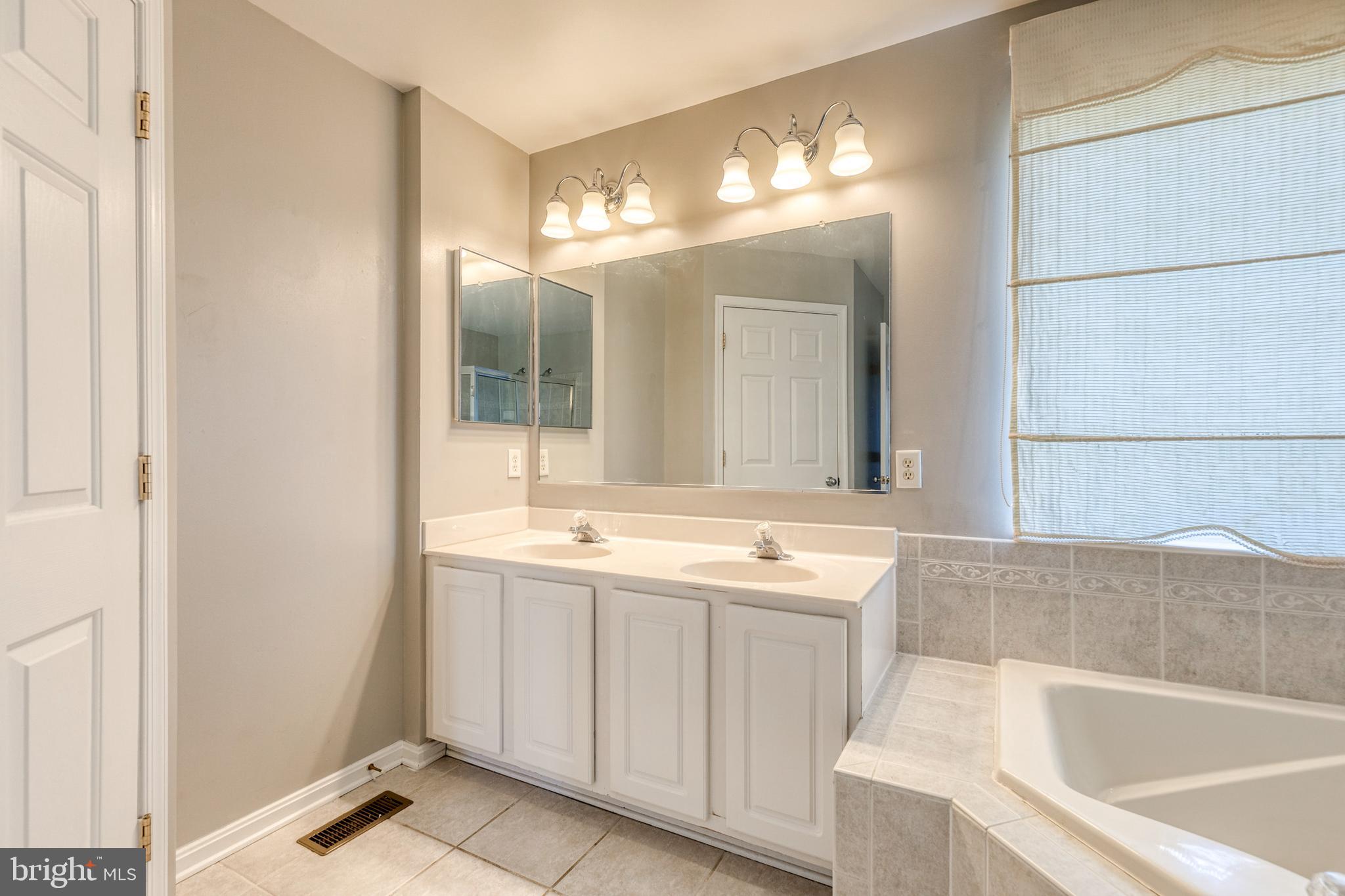 2550 JUNCO COURT