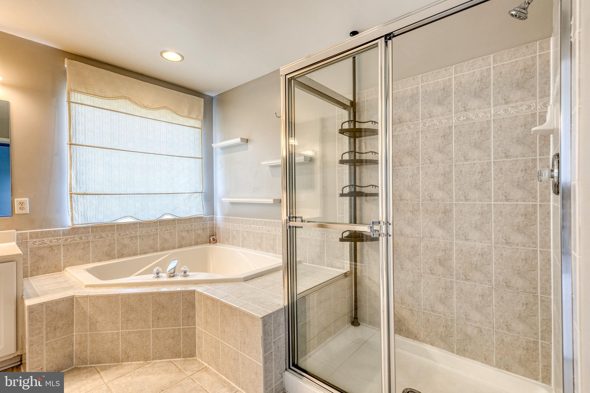 2550 JUNCO COURT