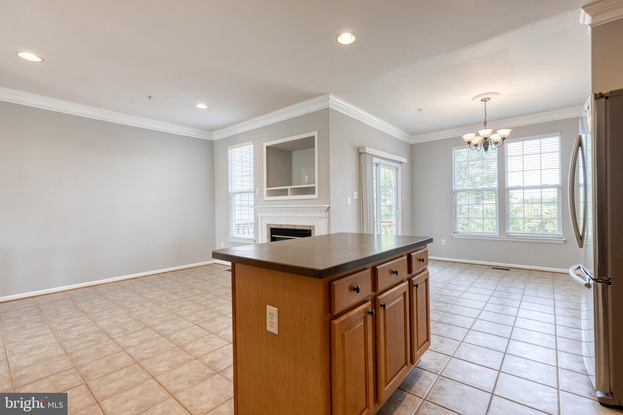 2550 JUNCO COURT