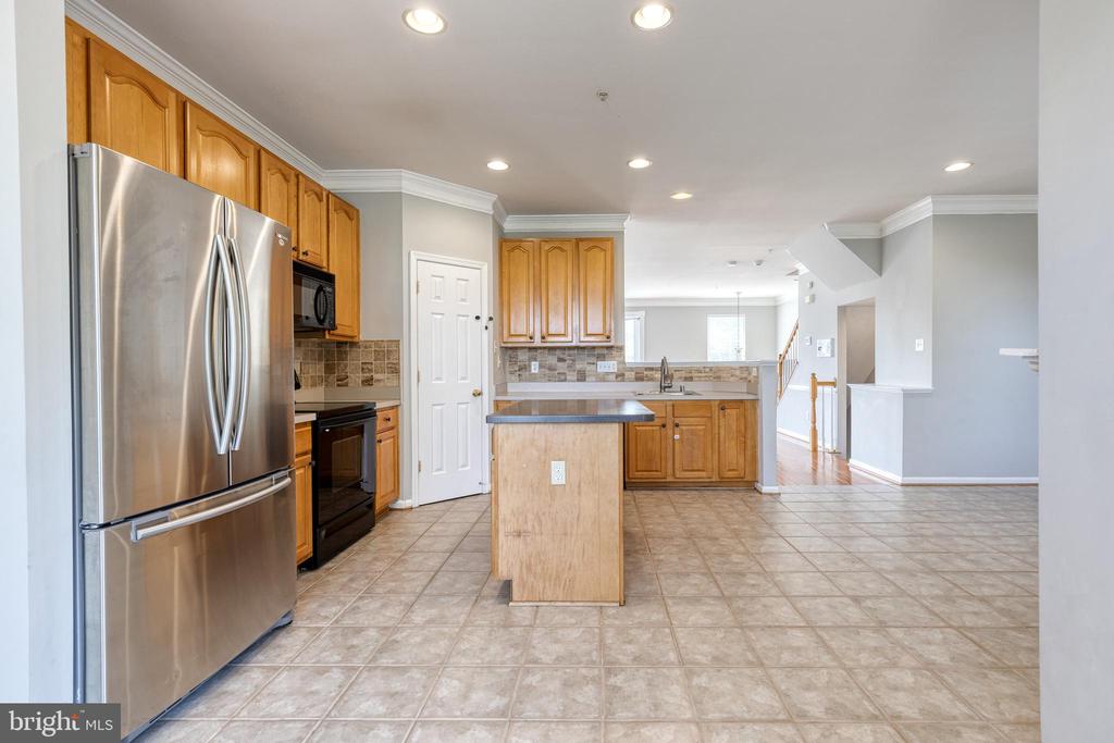 2550 JUNCO COURT