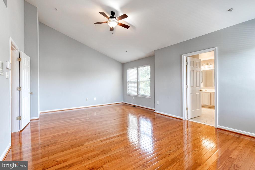 2550 JUNCO COURT