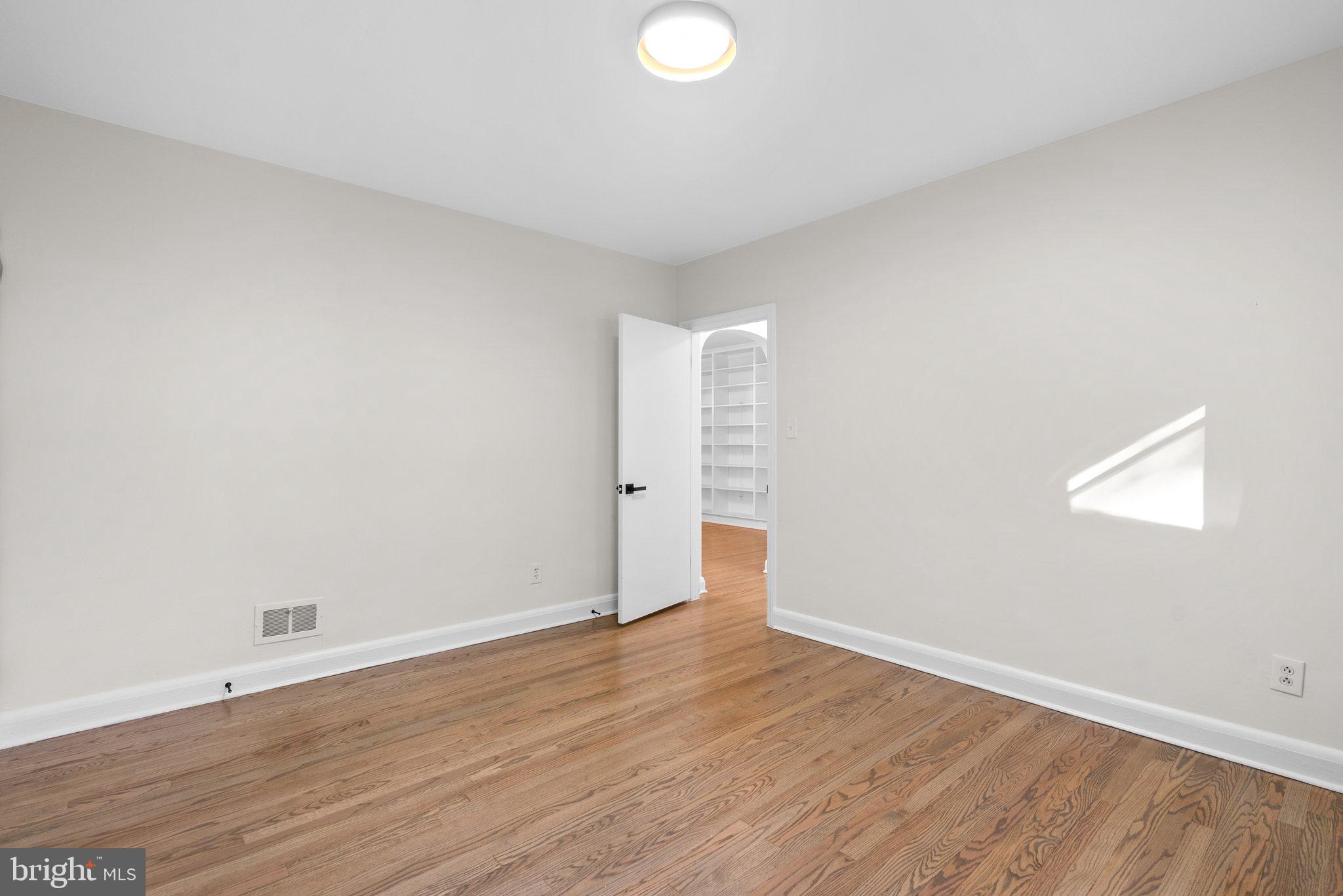 531 FOREST VIEW ROAD