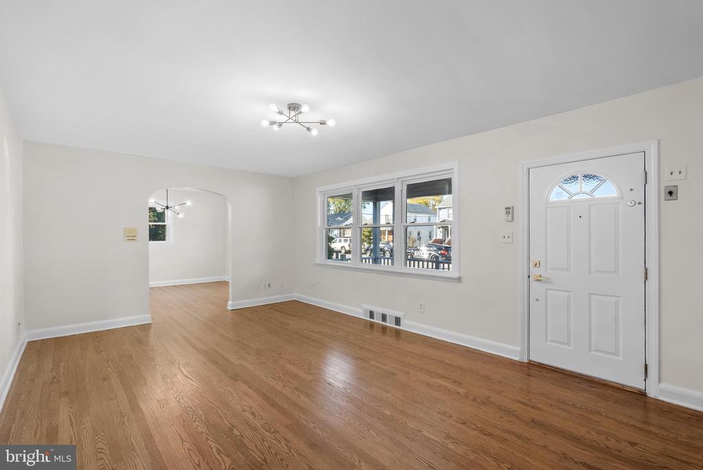 531 FOREST VIEW ROAD