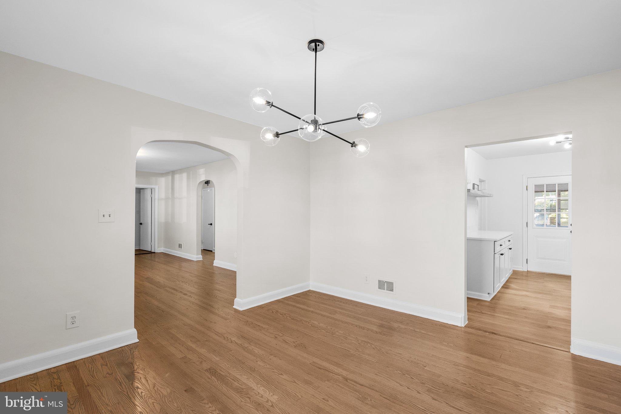 531 FOREST VIEW ROAD