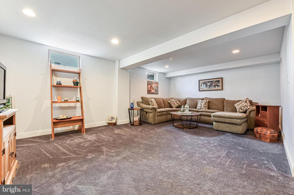 2403 229TH STREET